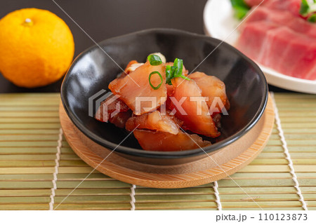 マグロ漬け マグロ漬け 110123873