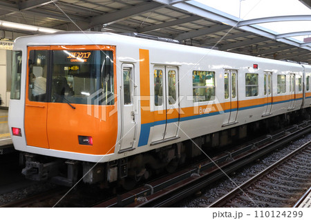 ［C］大阪メトロ中央線／ゆめはんな線を行く近鉄7000系電車 110124299