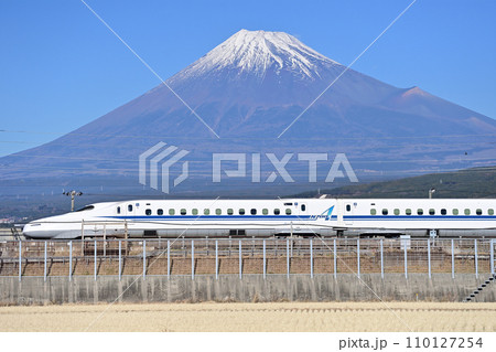 東海道新幹線 三島ー新富士 JR西日本 N700A系4000番台 F10編成(博多) LargeA 東海道新幹線 三島ー新富士 JR西日本 N700A系4000番台 F10編成(博多) LargeA 110127254