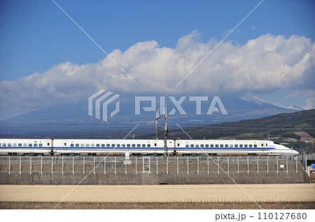 東海道新幹線　三島ー新富士　JR西日本　700系3000番台　B編成（博多）　のぞみ 110127680