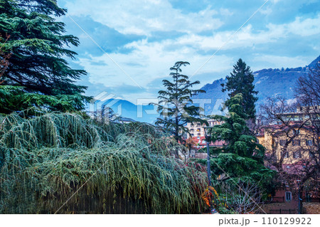 Amazing Park  next to Como S. Giovanni staion 110129922