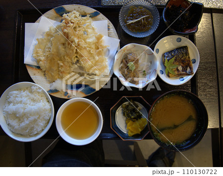 とり天定食 お食事処 とよ常 別府本店 大分県別府市北浜 とり天定食 お食事処 とよ常 別府本店 大分県別府市北浜 110130722
