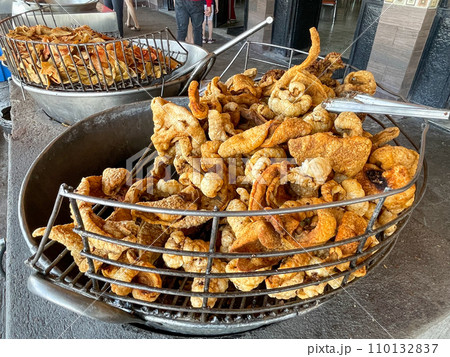 メキシコシティ郊外のタコス料理店・チチャロン 110132837