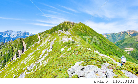 夏の常念岳登山（前常念岳～常念岳） 110133131