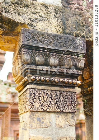 バンテアイ・スレイの石柱 バンテアイ・スレイの石柱 110133259