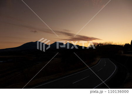 夕焼け雲　群馬県高山村 110136000