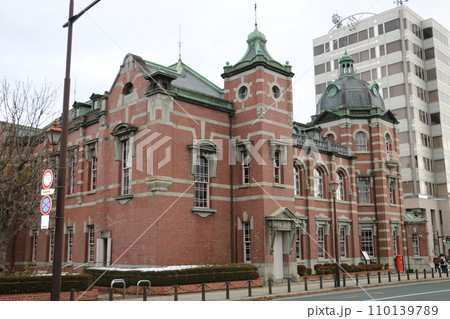 盛岡市を代表する建物岩手銀行赤レンガ館 盛岡市を代表する建物岩手銀行赤レンガ館 110139789