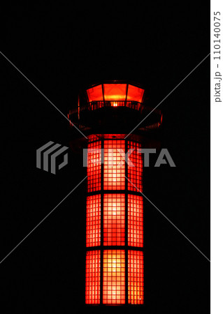 赤灯台（せとしるべ・高松港玉藻防波堤灯台） 110140075