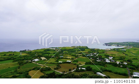鹿児島県与論島の与論城跡から見える風景 110140138
