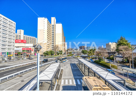横浜市磯子区の都市風景 磯子駅 横浜市磯子区の都市風景 磯子駅 110144172