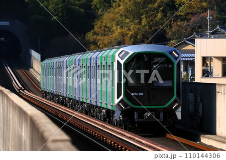 【Osaka Metro】400系（近鉄けいはんな線：学研北生駒駅） 110144306