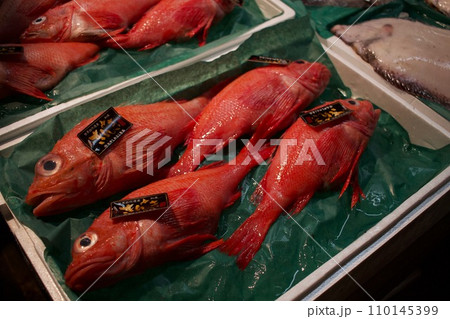 煮魚に最高の美味しいキンキ 110145399