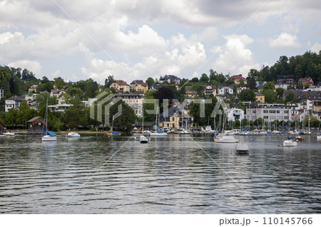 View of the city of Gmunden from Lake Traunsee 110145766