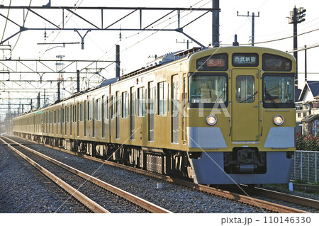 西武拝島線 東大和市ー小川 西武 2000系 2511F 西武拝島線 東大和市ー小川 西武 2000系 2511F 110146330