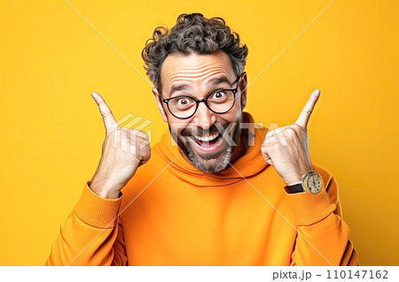 AI-generated content. A cheerful man in glasses has a snow-white smile points to... 110147162