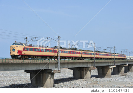 北陸本線　糸魚川ー青海　JR東日本　485系　T18編成（新潟）　北越 110147435