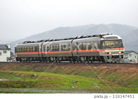 高山本線　千里ー速星　JR東海　キハ85系　キロ85（名古屋）　ワイドビューひだ 110147451