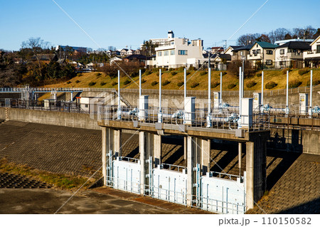 東京都水道局羽村取水所　樋門ゲート 110150582