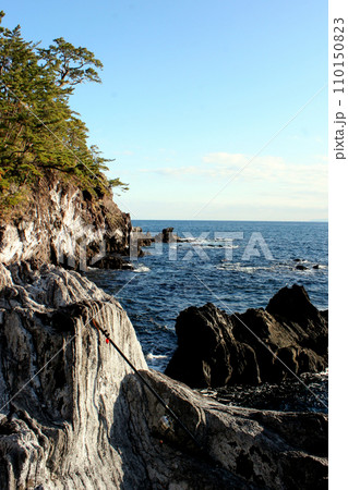 絶景、真鶴半島の地磯に降りてメジナ釣り 絶景、真鶴半島の地磯に降りてメジナ釣り 110150823