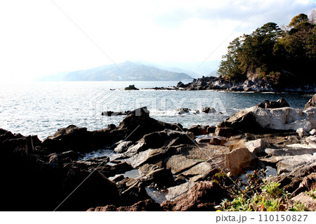 絶景、真鶴半島の地磯に降りてメジナ釣り 絶景、真鶴半島の地磯に降りてメジナ釣り 110150827