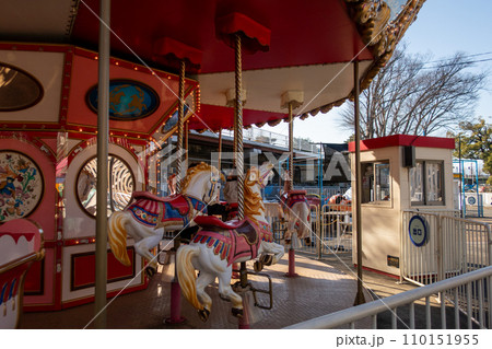 前橋市中央児童遊園るなぱあく　メリーゴーラウンド 110151955