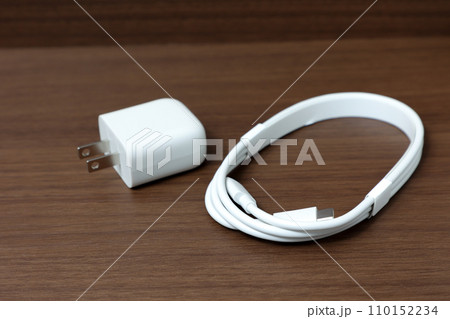 充電、充電器、ケーブル,USBケーブル,USB、コンセント,デジタル,パソコン,電気、接続、コード 充電、充電器、ケーブル,USBケーブル,USB、コンセント,デジタル,パソコン,電気、接続、コード 110152234