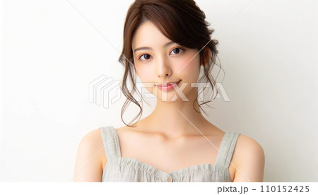 ワンピースの女性 ワンピースの女性 110152425