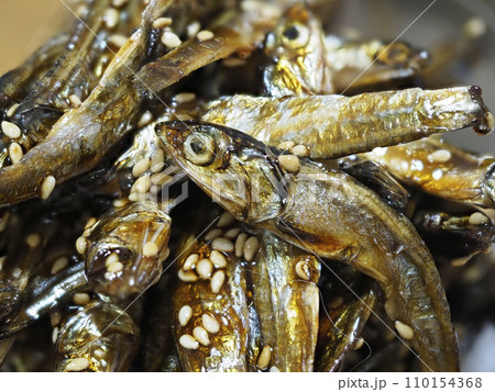 おせち料理に使われる田作のクローズアップ 110154368