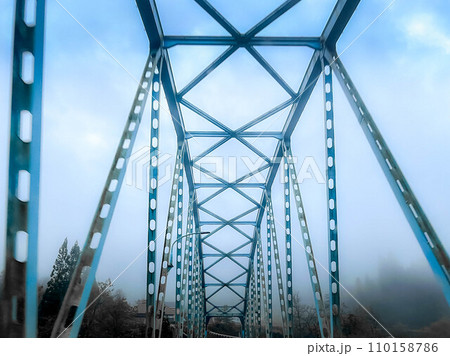 水色の橋 110158786