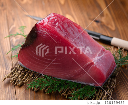 南紀勝浦港　めばち鮪 ブロック 110159483