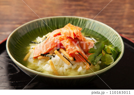 鮭茶漬け 鮭茶漬け 110163011