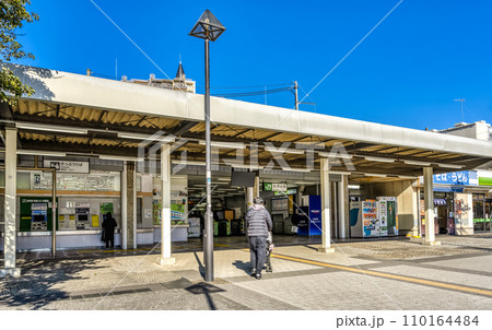 横浜市栄区の都市風景　本郷台駅 110164484