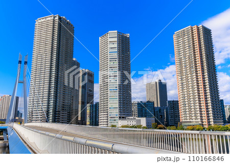 東京都 江東区 東雲の都市風景 立ち並ぶタワーマンション 東京都 江東区 東雲の都市風景 立ち並ぶタワーマンション 110166846
