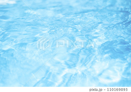 透明な水のイメージ 透明な水のイメージ 110169893