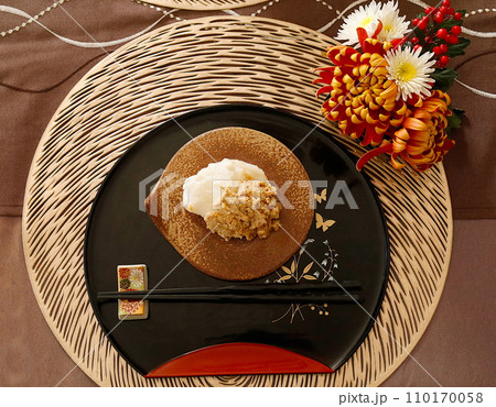 お正月に食べる郷土料理のくるみ餅 110170058