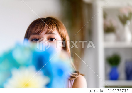 人物のポートレート 110178755