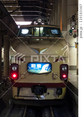 夜行急行「能登」489系ボンネット車 110183387