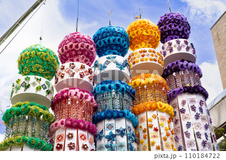 仙台七夕まつり　仙台七夕の七夕飾り 110184722