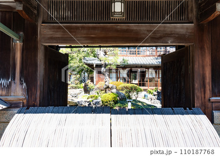 【重要伝統的建造物群保存地区】城東 春の旧梶村邸2 岡山県津山市 【重要伝統的建造物群保存地区】城東 春の旧梶村邸2 岡山県津山市 110187768