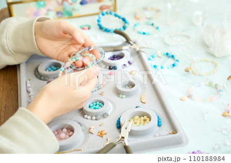 ハンドメイドのアクセサリー 110188984