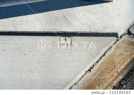 敷地の境界線　境界標 110189193