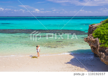 宮古諸島・池間島にあるフナクスビーチ 110192037