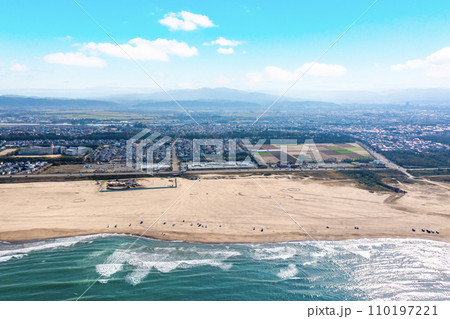 秋の内灘海岸（石川県内灘町） 110197221