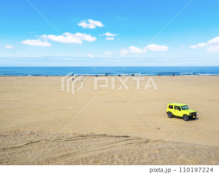 秋の内灘海岸（石川県内灘町） 110197224