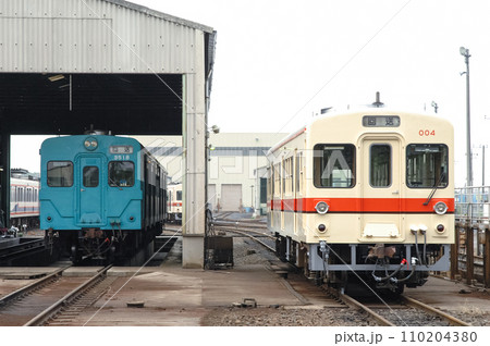 かつて関東鉄道を走っていた元国鉄キハ30系シリーズ　キハ350形とキハ100形 110204380