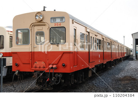 かつて関東鉄道を走っていた元国鉄キハ30系シリーズ　キハ350形とキハ100形 110204384