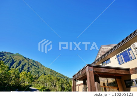 十勝岳温泉 カミホロ荘の風景 (北海道上富良野町) 十勝岳温泉 カミホロ荘の風景 (北海道上富良野町) 110205122