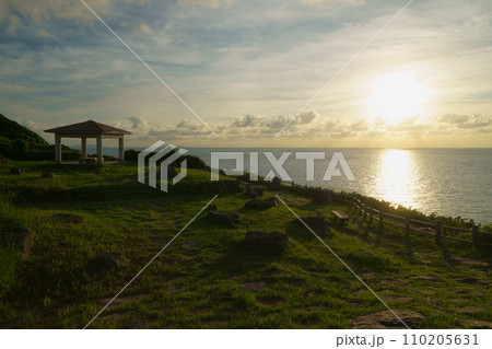 生月サンセットウェイ・塩俵断崖 110205631