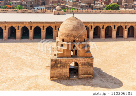 Fountain in the Ibn Tulun Mosque courtyard, aerial view, Cairo, Egypt Fountain in the Ibn Tulun Mosque courtyard, aerial view, Cairo, Egypt 110206503