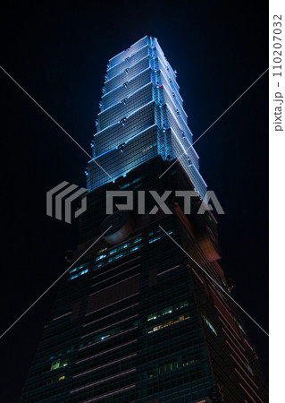 台湾 台北市 夜の台北101 110207032